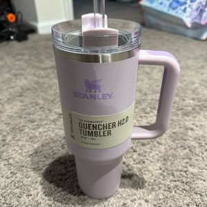 New never been used Stanley 40oz Orchid